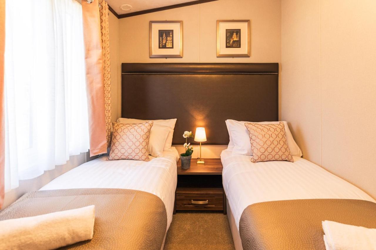 Sutton Lodge With Hot Tub York Ngoại thất bức ảnh