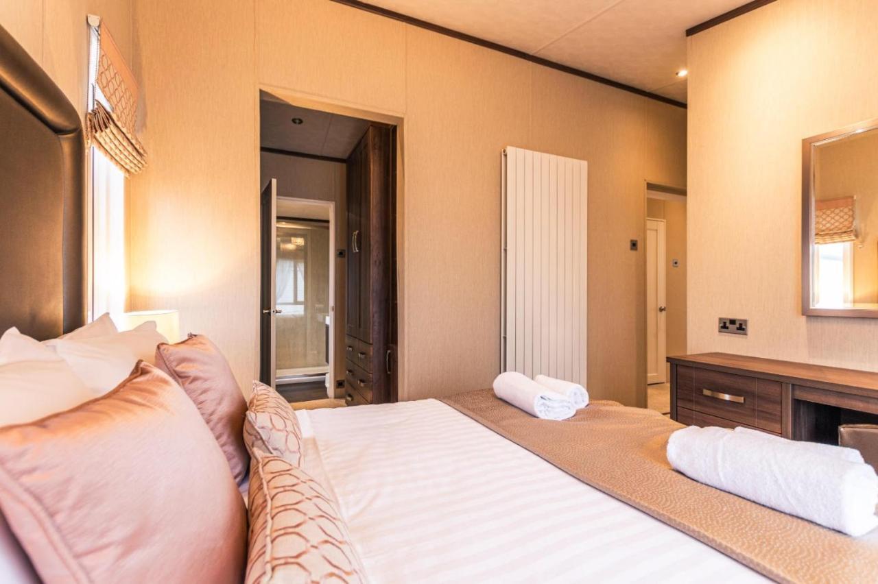 Sutton Lodge With Hot Tub York Ngoại thất bức ảnh