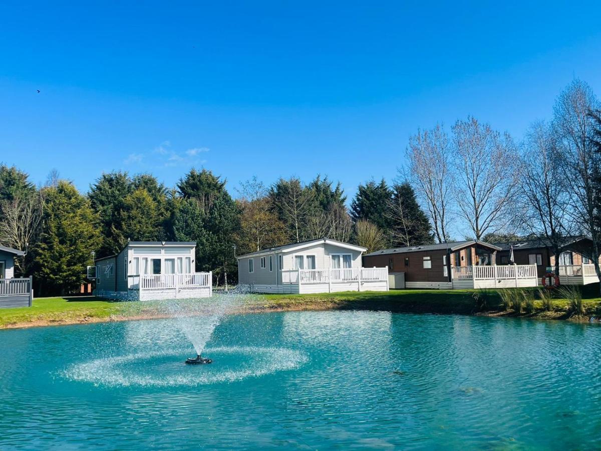 Sutton Lodge With Hot Tub York Ngoại thất bức ảnh